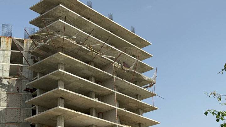 Tüyler ürperten olay: Terk edilmiş inşaatta bulunan cesedin iskelet görüntüleri ortaya çıktı! 5